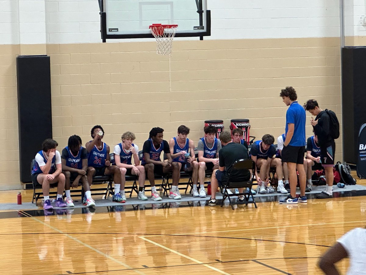GHSmustanghoops's tweet photo. Grapevine goes 2-1 at the @Tabchoops Showcase. Massive improvement from this group over the last two weekends. @TexasHoopsGASO @GCISD https://t.co/0yew09AIht