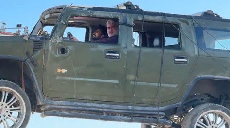 legallysugan's tweet photo. #Vidaamuyarchi - This looks like a very scary ride..😲 Thala #Ajithkumar and #Arav .. 💥🤝 https://t.co/PwmJJrvgO6