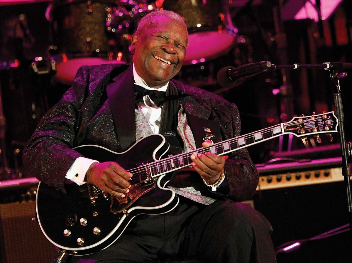 NdMccray's tweet photo. It’s the LAST week of summer school! Let's start the week with a lil motivation…
"The beautiful thing about learning… is that no one can take it away from you." - B.B. King, American blues guitarist and singer, songwriter
#BeMoreDoMore #SummerSchool
@ShotwellMS_AISD @AldineISD