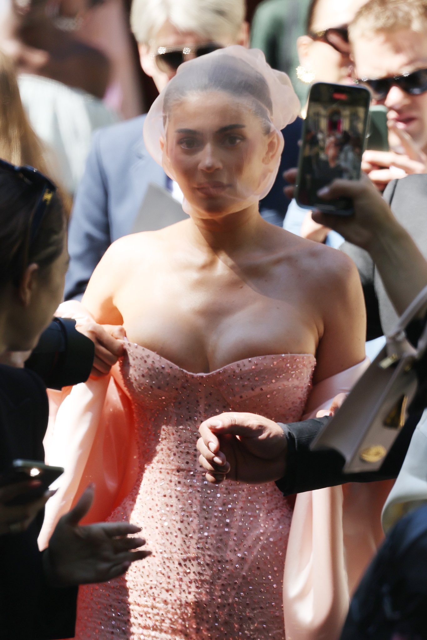 セール中…カイリー・ジェンナー直筆サイン入り超大型写真 Amazon.co.jp: 中国有名女優…ニーニー直筆サイン入り超 大型写真