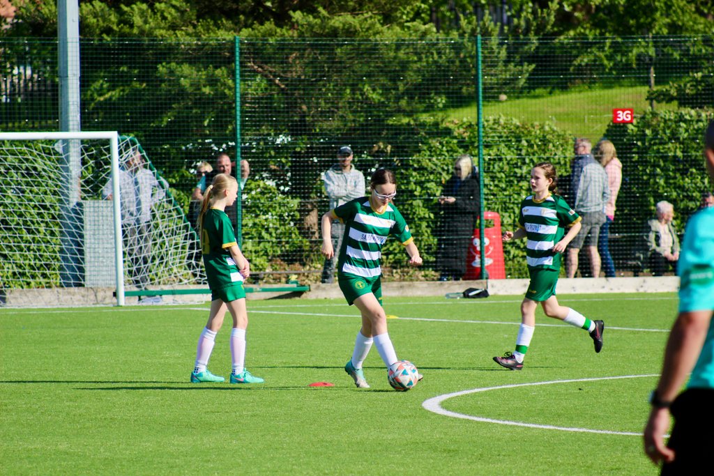 Blantyre Celtic U12 Girls Vs Accies #Pitchero
blantyreceltic.com/photos/blantyr…