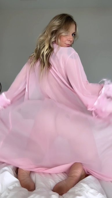 Bliss 🩷 OF: tris_love https://t.co/Pogd53rcHr<a href="/tag/merica"class="tags"><span>#merica</span></a>