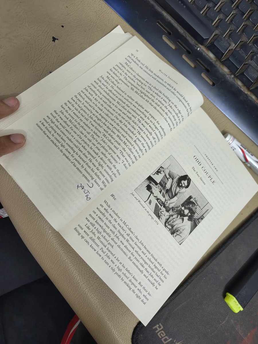 NelinBaz (@nelinbaz) on Twitter photo Started steve jobs biography today, finished chapter 1
<a href="/WalterIsaacson/">Walter Isaacson</a> such an awesome writer,love from India Started steve jobs biography today, finished chapter 1
<a href="/WalterIsaacson/">Walter Isaacson</a> such an awesome writer,love from India
