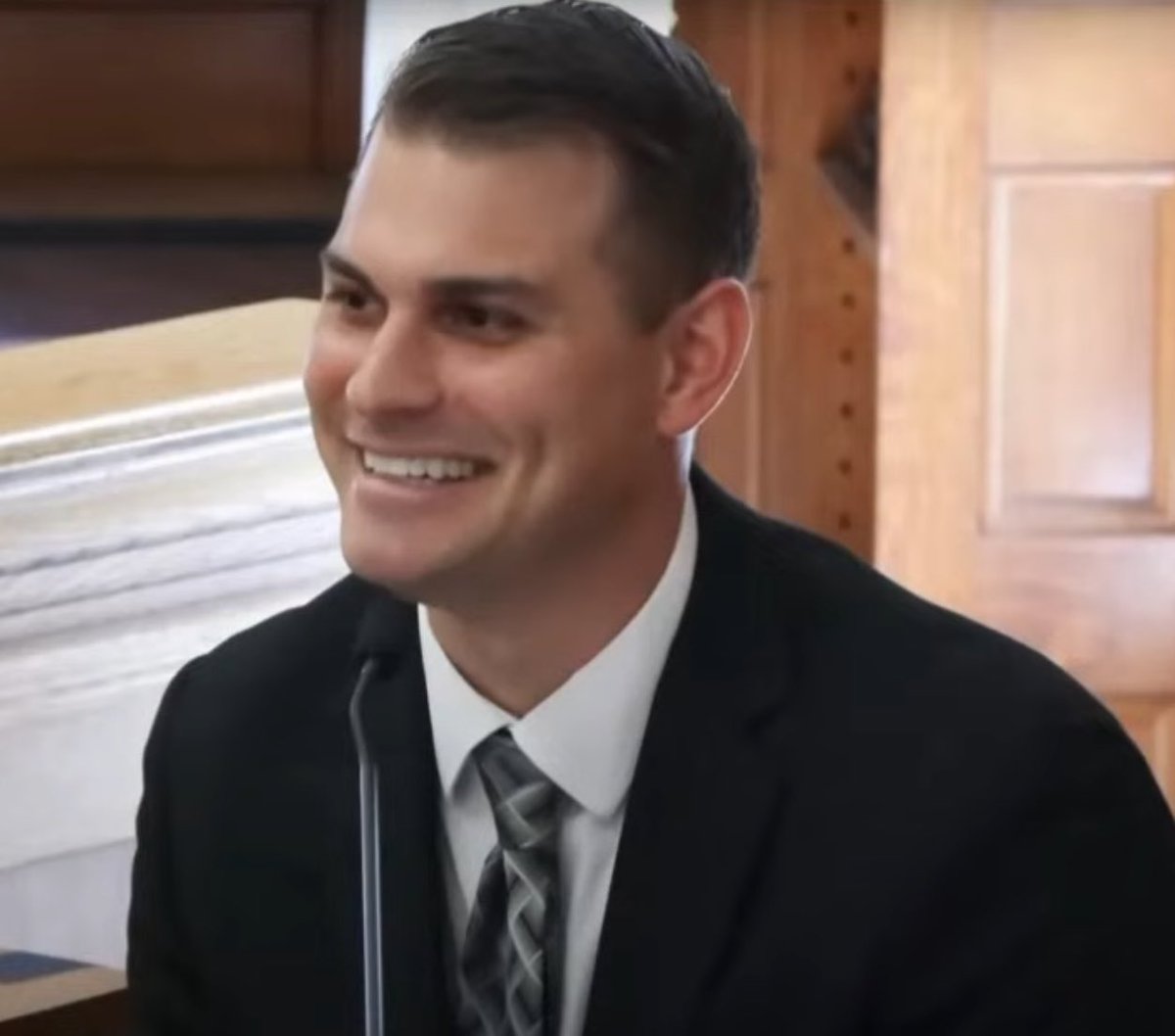 knapplejacks's tweet image. Dr. Crash Daddy Wolfe’s smile when talking about the cannon he built 😍😍 oh and he also just imploded the CW’s case 🙃#KarenReadTrial