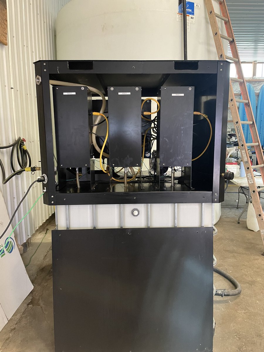 Jonathan Tracey tweet media