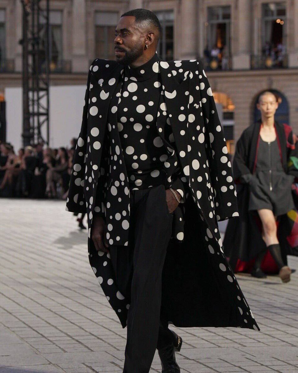 Friends of house and long-time #BALMAINARMY members were out in force for last night’s Vogue World Paris celebration. Dressed in exceptional Balmain confections, guests assembled to witness the beauty of Parisian couture come to life. #VogueWorld