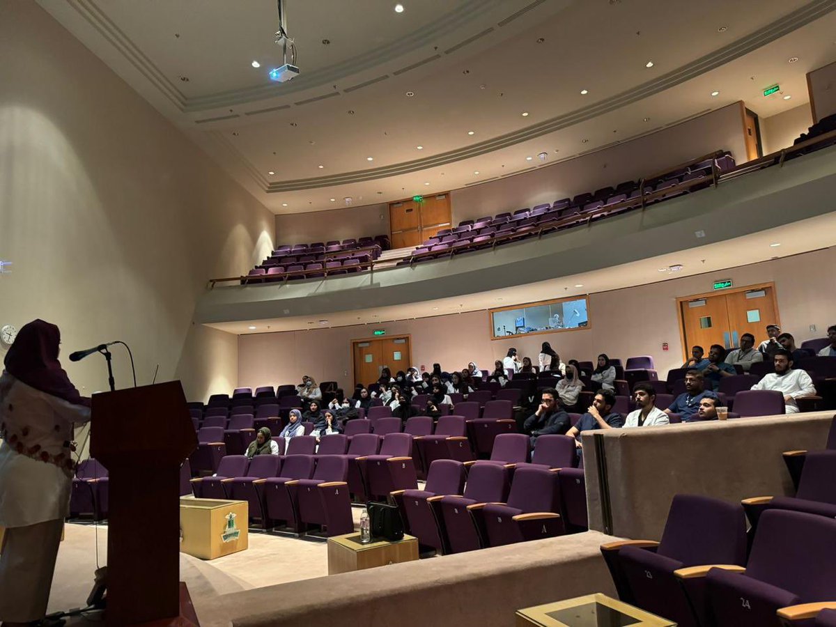Research__PC's tweet photo. Day 2 of #RSS24π
Dr. Rawan Alsaidalani led an informative discussion on βthe importance of strong introductions and accurately citing references in academic research.β https://t.co/YgHlqaRB34