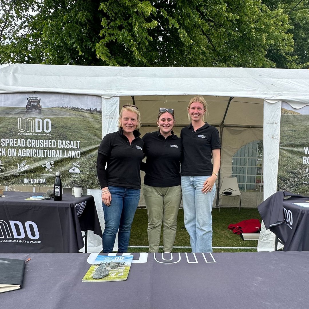 undocarbon's tweet image. 🌾 Had an incredible time at the @ScotlandRHShow in Edinburgh! 🌟

We loved connecting with everyone and discussing how basalt enhances soil fertility, crop yield whilst permanently removing carbon. Thank you for your support and enthusiasm! 🐄🚜🌻

#UNDOCarbon #ERWFarming