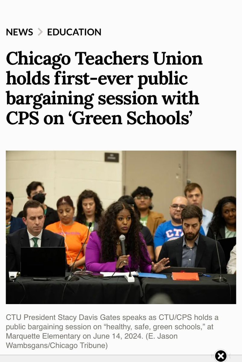 Our leaders at ONE Northside recently joined the Chicago Teachers Union for the first ever public bargaining session with CPS, as they discussed the issue of "Green Schools." 
A huge shoutout to our team for making their voice heard at this landmark occasion!