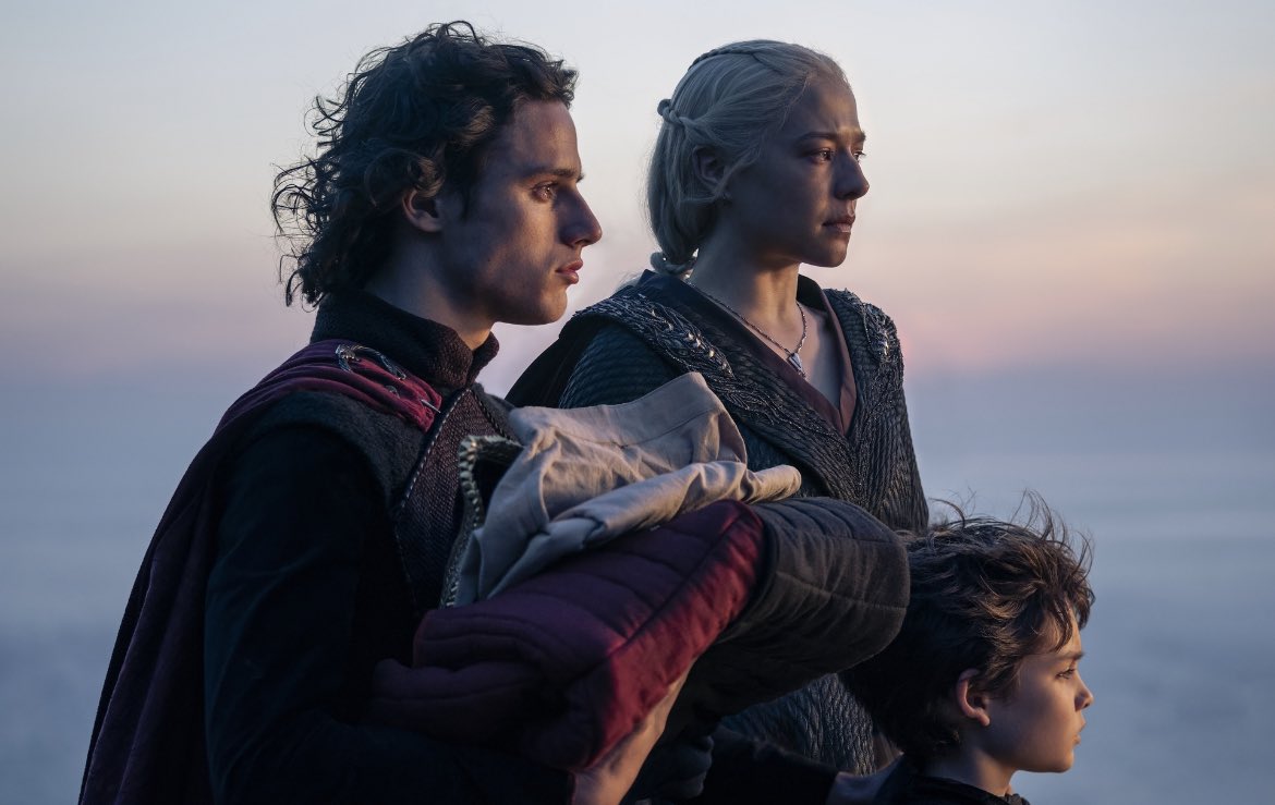 #HouseOfTheDragon | S2E1 Done ✅ 
اخر واحد يشوف الحلقة ادري 
لكن مجملاً بداية جيدة للموسم الثاني تعجبني الاحداث انها تطبخ على خفيف بدون تسرع وبدون مبالغات
والله ياخذ لاريس وجوده خرب الحلقة