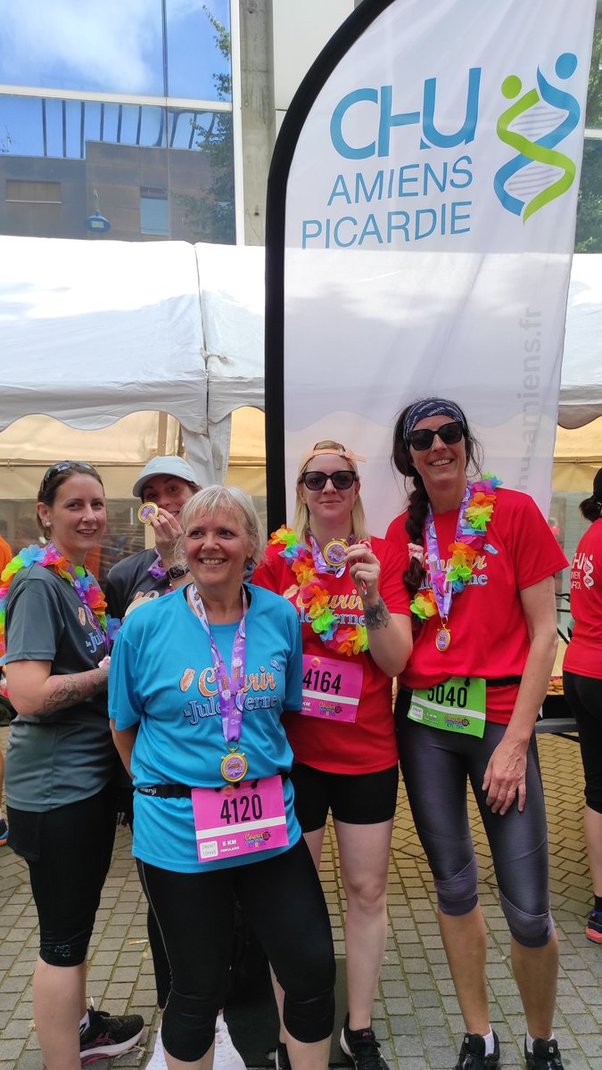 CHUAmiens's tweet image. [#CourirLaJulesVerne] Félicitations à la team #CHUAmiens qui a couru Courir la Jules Verne Enedis ce dimanche 23 juin sous les couleurs du CHU Amiens-Picardie

🏅 Le CHU Amiens-Picardie a reçu le 1er prix du challenge inter-entreprise 

👏 Félicitations à toutes et à tous 👏