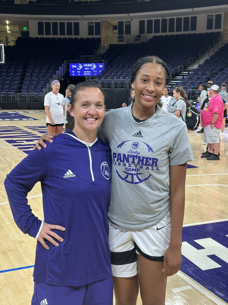 Mya R. Booth tweet media