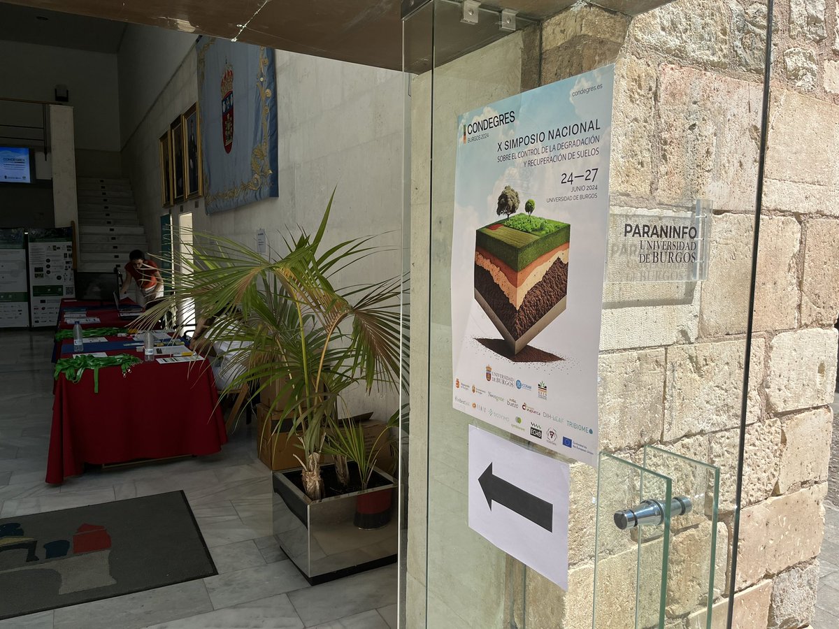 ICCRAM_UBU's tweet photo. ¡Bienvenidos/as al #CONDEGRES2024!🎉 
Hemos comenzado con la conferencia de la mejor Tesis Doctoral, de Minerva García @minee_gc👏 y seguimos con la Asamblea General de la @SECS_Spain.

¡Gracias por venir! Seguimos. 

Programa: https://t.co/MpDNuXHl2F https://t.co/XraAkjssXc