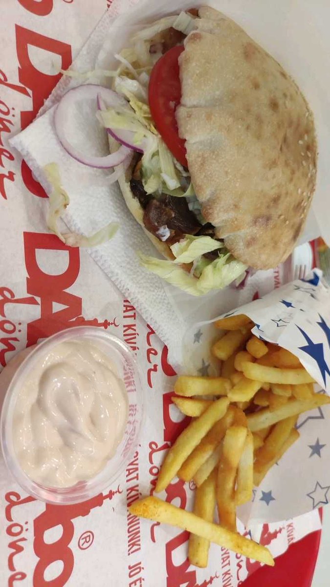 nuclearpumaa's tweet photo. Just ate a good mixed meat döner and used @Plato2Earn app to earn back loads of $USDC and $FAT
#WAGYUWEEKEND https://t.co/3ZHMH04vxl