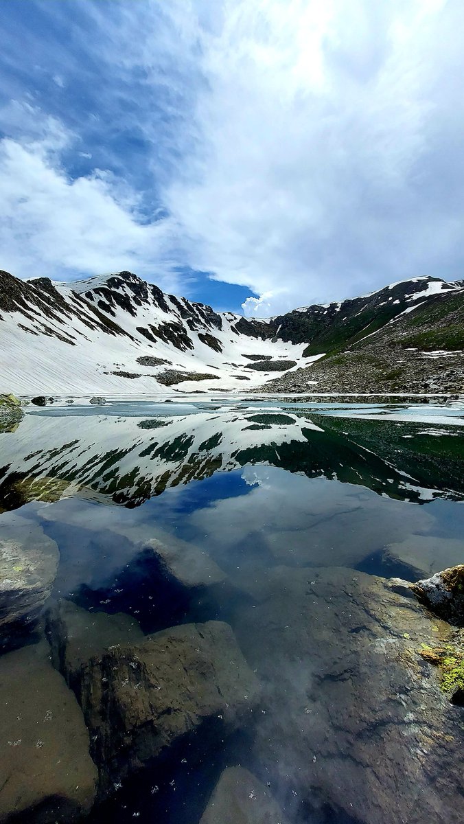 mirajaz's tweet photo. Gumsar Lake: The Lost lake

Also called Batsar Lake

Located at the altitude of 4050m above sea level in Pirpanjal Mountains.

The Hard Trek Starts from Dobjan Mughal Road in District Shopian. https://t.co/JtDEH6fq5h
