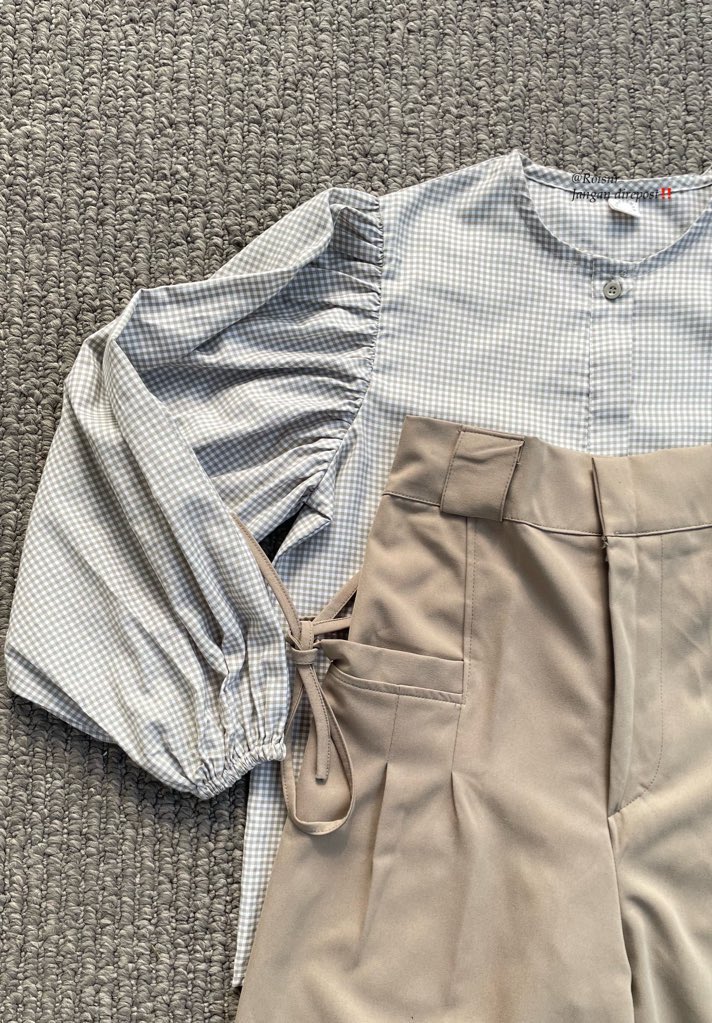 nrosynr's tweet photo. ⋆˚࿔ Khaki Outfit 𝜗𝜚˚⋆

•Celana : https://t.co/0Gnf7xPDcZ sama kaya yg diatas besttt buy sihh wajib punya pokonya, premium &amp; warnanya netral2.

• blouse: https://t.co/ps5MqOxkGE bahannya adem, motif &amp; warnanya nya gemes, tangannya balok tapi gk too much + tangannya berkerut. https://t.co/oYYzyTs2jg
