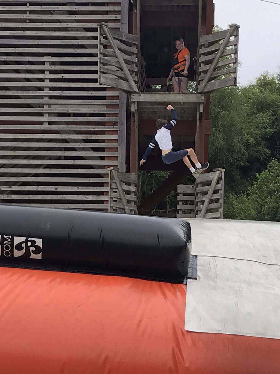DHSBHistory's tweet photo. And a few more jumps.. @DHSBoys #dhsboyscew2024 https://t.co/21frutovJh