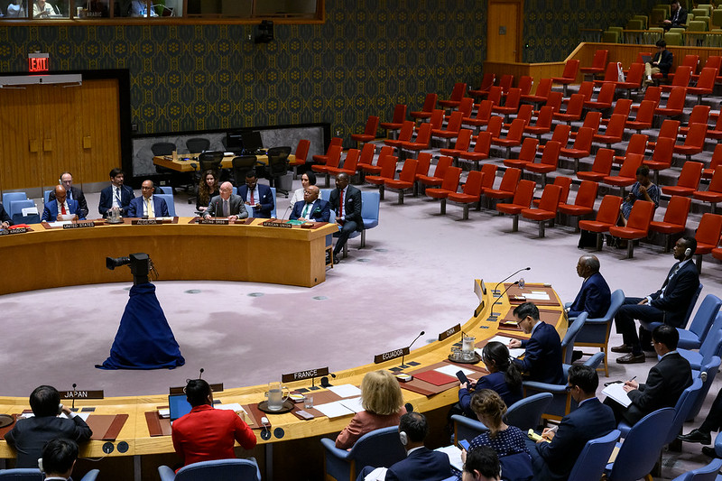 UNSomalia's tweet photo. Acting @UN Special Representative James Swan today briefed the #UN Security Council on #Somalia, covering a range of topics including #political, regional, #security, #humanitarian, as well as #women, peace and security.
Full remarks: https://t.co/rWo4PStaee https://t.co/riTBpVtTjn