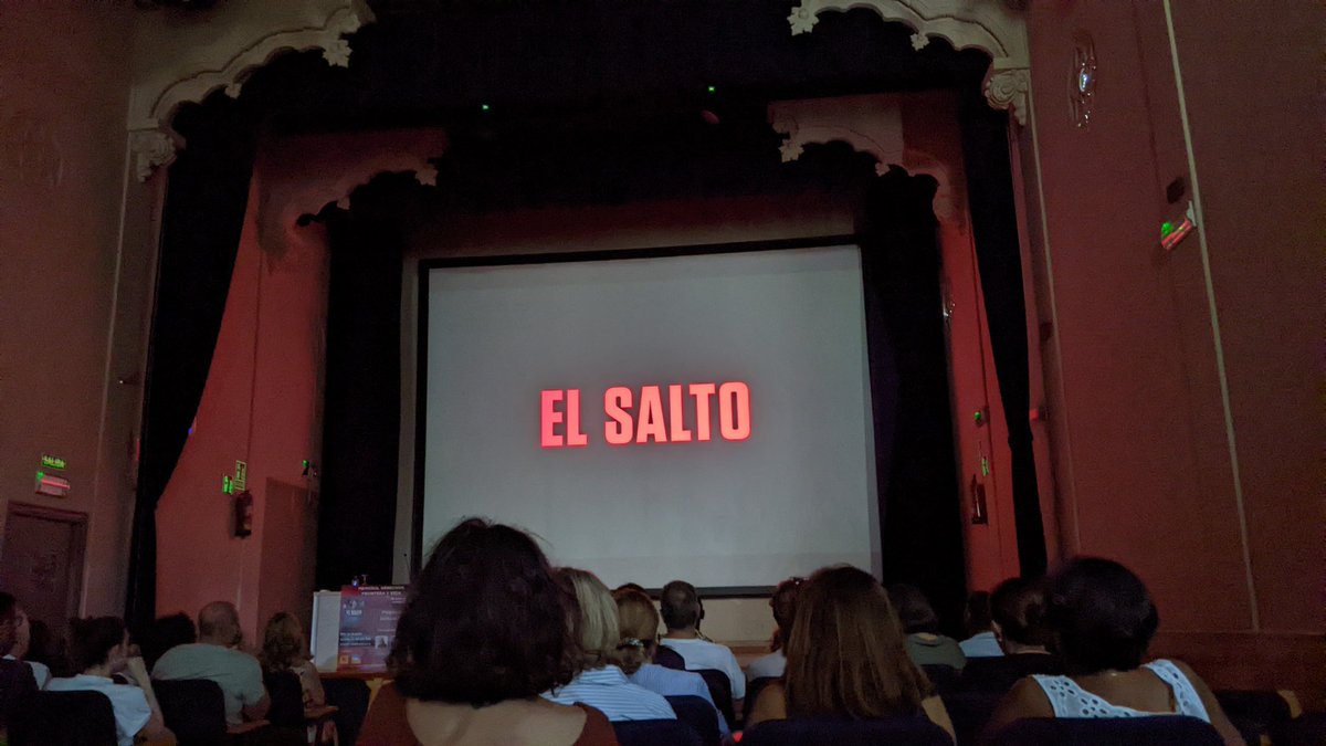 🎬Con motivo del 2º aniversario del 24J, las entidades MdLR y Geum Dodou han organizado la protección de 'El Salto' en la <a href="/UNEDMelilla/">UNED Melilla</a>

▪️Después habrá un coloquio con su director @bemitozambrano, <a href="/patucafvicens/">Patricia Fdez Vicens</a> y Mahamadou Simakha