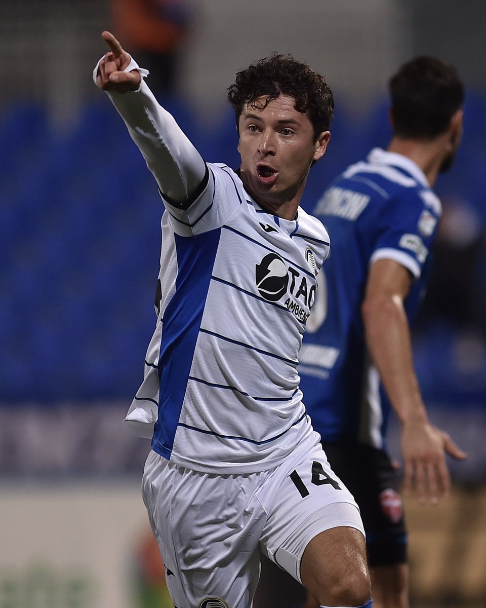 Atalanta_U23's tweet image. 🎬 𝗜𝗹 𝗥𝗮𝗰𝗰𝗼𝗻𝘁𝗼 𝗱𝗲𝗹𝗹𝗮 𝗦𝘁𝗮𝗴𝗶𝗼𝗻𝗲 

Rimonta e prima vittoria in trasferta 😮‍💨

⚽️  47’ #Capone
⚽️  50’ #Gyabuaa 
⚽️  85’ #Ghislandi 

#NovaraAtalantaU23 [2-3] #SerieCNOW #GoAtalantaGo ⚫️🔵