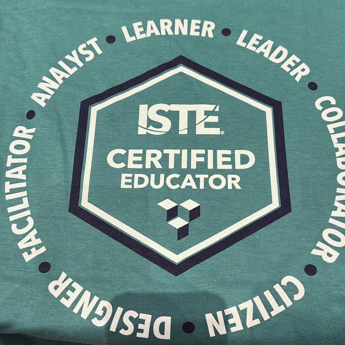 Emily K-T (@ektedtech) on Twitter photo Through my ISTE certification I have learned to  co-learn with my students and fail forward with them! #istecert #istelive24 <a href="/atilamrac/">Carmalita Seitz</a> @daisysam1 <a href="/tschneider146/">Tara Schneider</a> <a href="/ISTEofficial/">ISTE</a> Through my ISTE certification I have learned to  co-learn with my students and fail forward with them! #istecert #istelive24 <a href="/atilamrac/">Carmalita Seitz</a> @daisysam1 <a href="/tschneider146/">Tara Schneider</a> <a href="/ISTEofficial/">ISTE</a>