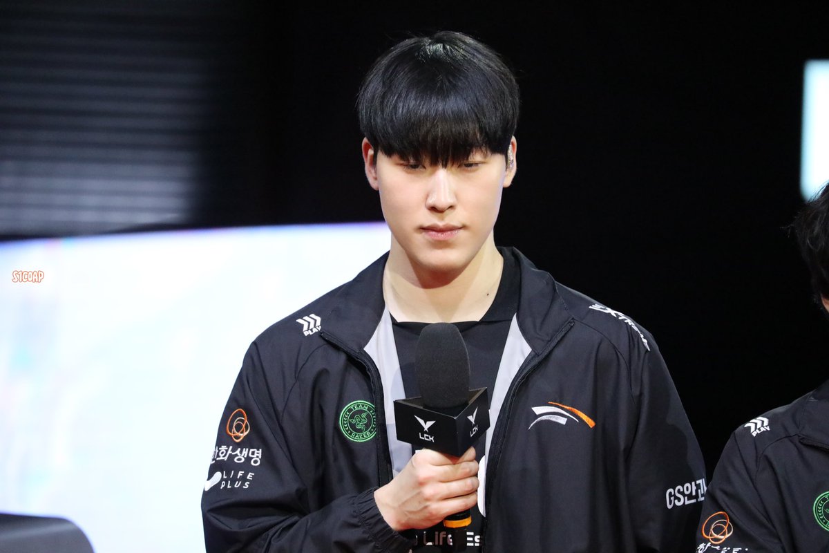 s1COaP's tweet photo. 240623 vs KT pog 인터뷰

제카김 서머 첫 pog임다~😙🥰

#HLE #제카 #zeka #김건우 https://t.co/QnjD046hys