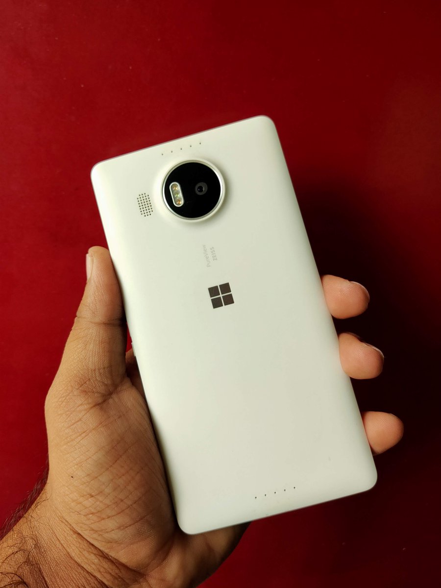 smasithick's tweet photo. Who can forget a @Lumia #WindowsPhone ?
I still use two incredible devices #Lumia1020 with Camera Grip won ๐ via @nokia's #dvlup developer program for the Chennai Auto ๐บ app which I developed during a hackathon and was also featured on @WindowsCentral https://t.co/poWEnTdoes
and
#Lumia950XL imported from US ๐๐๐
All powered by @Snapdragon ๐คฉ
I'm a #SnapdragonInsider for almost 12 years now ๐คฉ๐คฉ๐คฉ @gregcroc @Snapdragon_IN