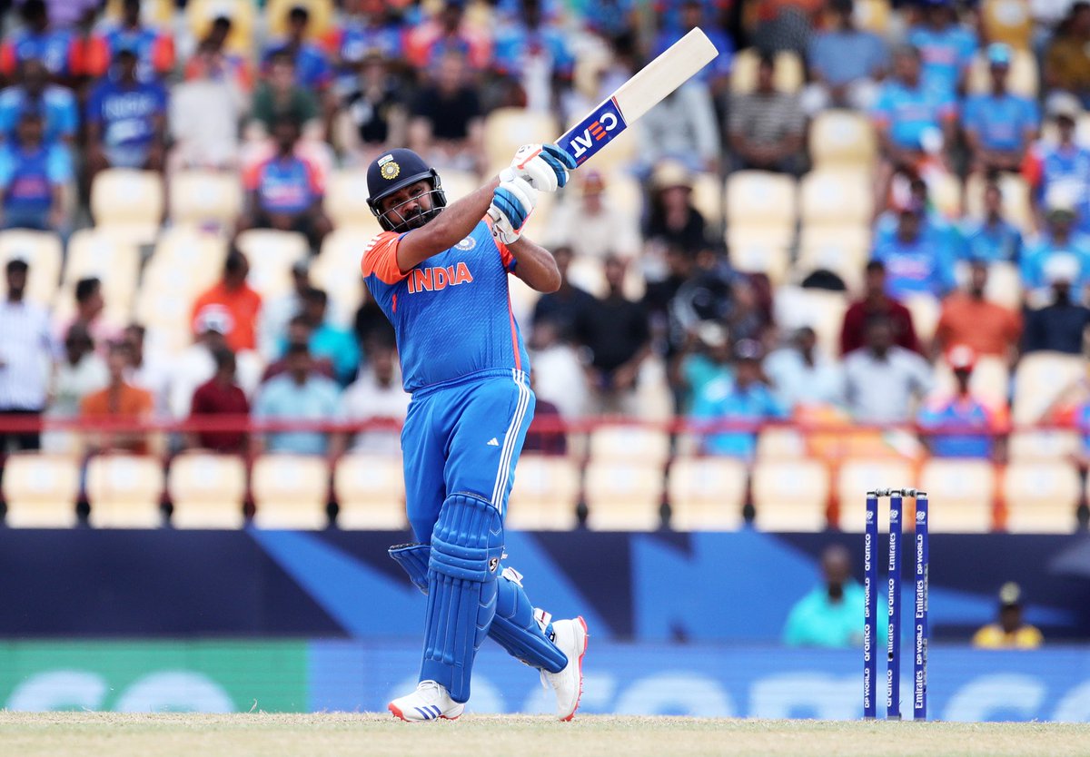 munafpa99881129's tweet photo. What a knock @ImRo45 
It was completely fearless that give solid start.
Such innings from Indian batter was long time missing.
#IndvsAus #T20WC24 https://t.co/XeXilDsAyu