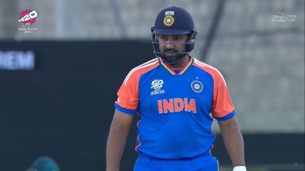 thamuthamud's tweet image. Fifty from just 19 balls, he has dominated Australian bowling, What a player, leading by example.