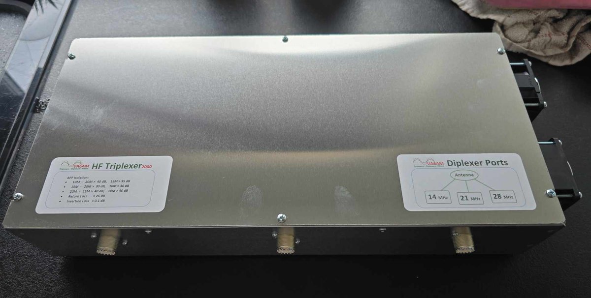 New toy has arrived 6kw Triplexer, that will be us sorted <a href="/GM5BDXBarry/">Barry GM5BDX</a> <a href="/STEVIEGM2TT/">Stevie GM2TT</a>