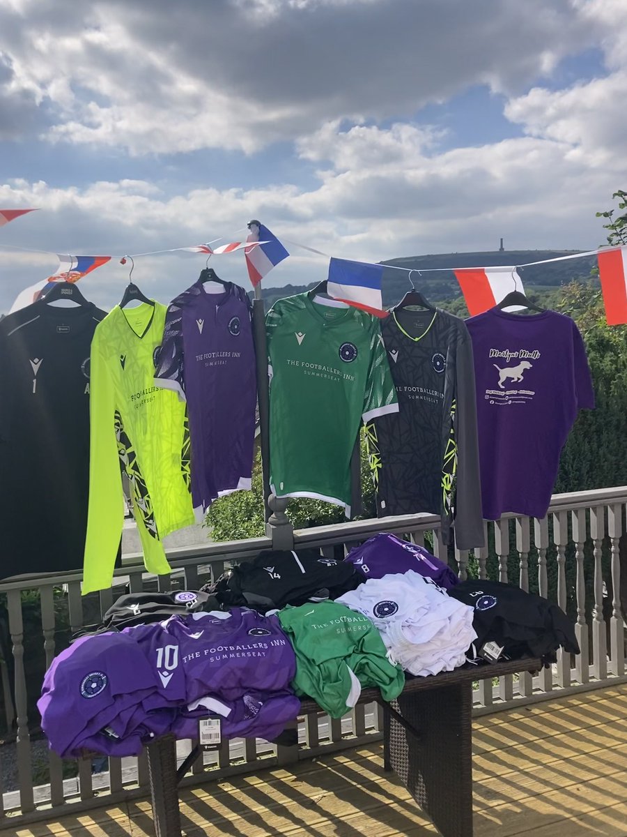 SummerseatUtdFC's tweet photo. KITS &amp; TRACKSUITS 💜💚

Great day for the Club, Players &amp; Fans as our Season 24/25 Match Kits &amp; Training Tracksuits have arrived from @macron in Bury 🚚📦

#SUFC #UpTheSeaters #UTS #SundayLeague #MondayMotiviation #HereWeGoThen https://t.co/O5YreKrzSb