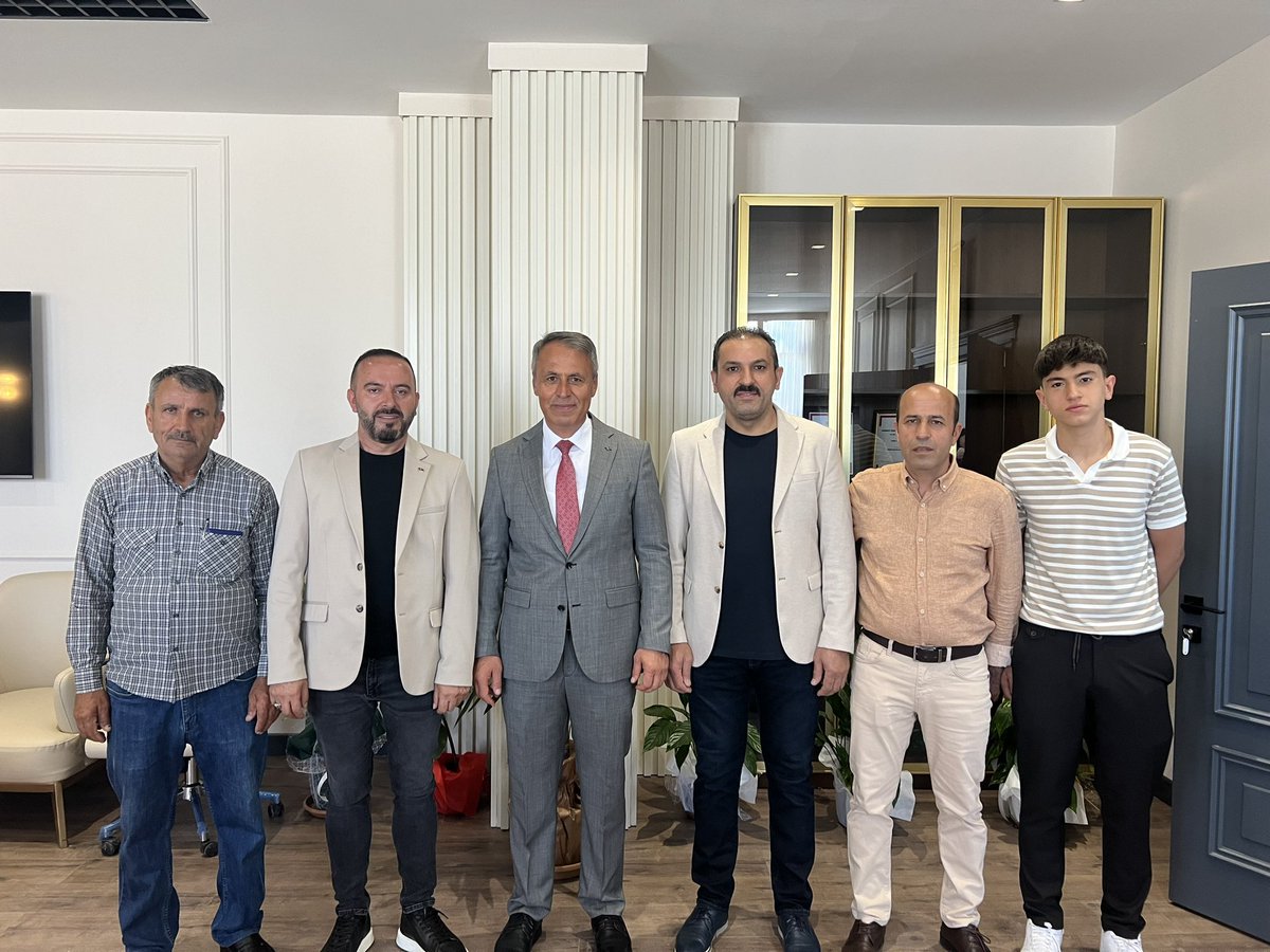 Çankırı dernekler federasyonu ÇANDEF olarak Çankırımızın genelinde ￼kurban Bayramı'nda ilçe belde ve köylerimizdeki ￼festivallere ve etkinliklere
Katılım sağladık 

Önder Tozan
Çandef genel başkanı ￼

￼￼