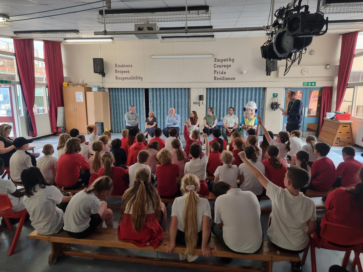 Seven Stars Primary School tweet media