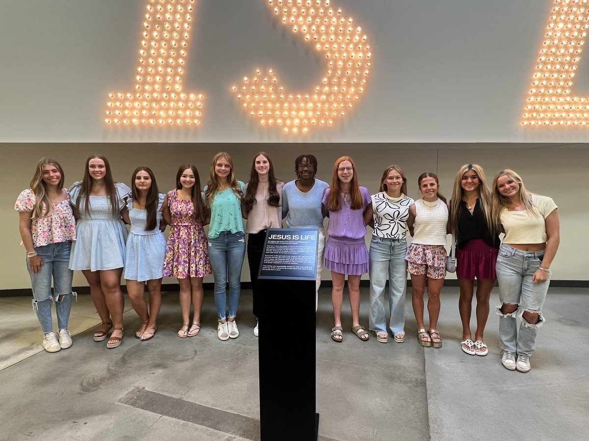 HartfieldGirls's tweet photo. A few highlights from our trip to Georgia Tech Team Camp. Fun memories were made! https://t.co/vGHhw54qBg