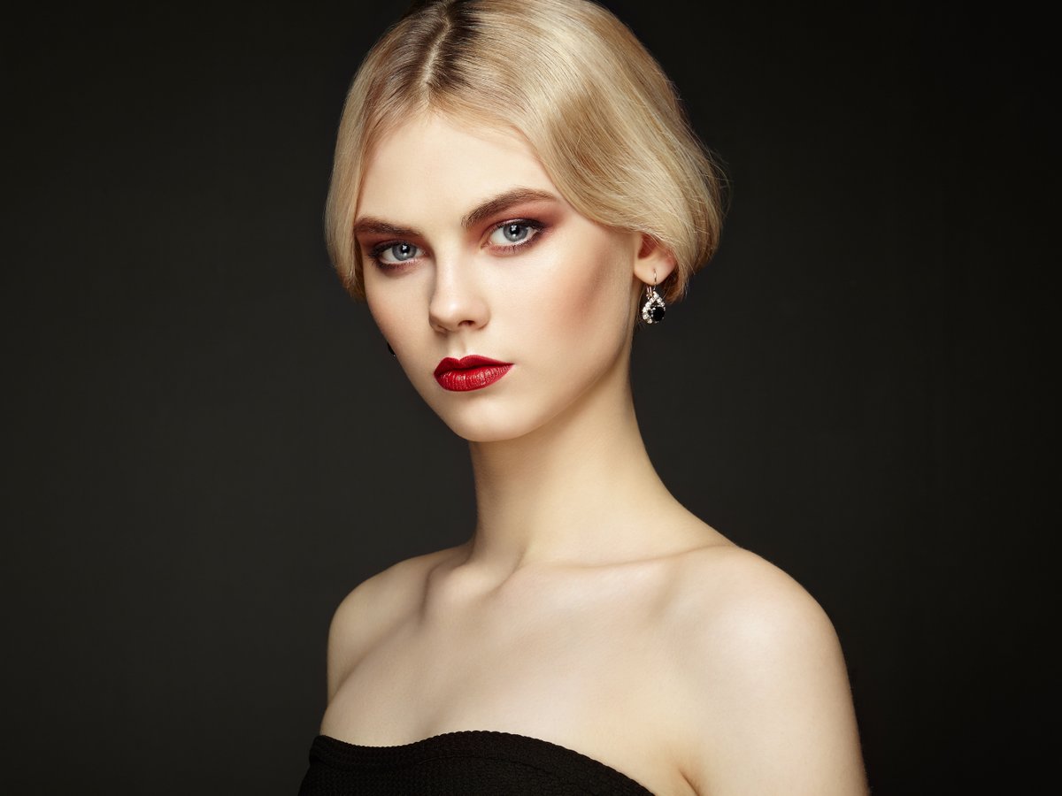 Kiss Me When I'm Dead. Dominic Piper.

"Fast paced and unpredictable. Steamed through this book. Highly recommended." - Sheryn Partington.

viewBook.at/KMWID

#MustRead
#CrimeFiction
#Dark
#Thriller