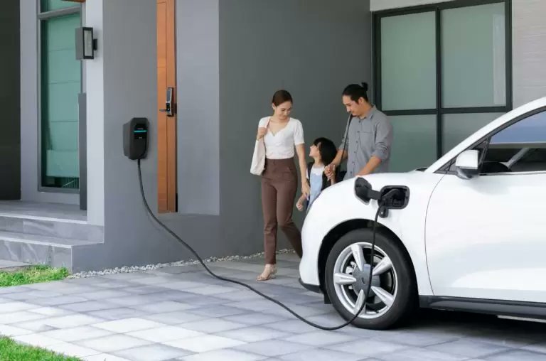 vaielettrico's tweet image. #Circontrol presenta eHome 5 per la ricarica domestica 🔌🔌🔌🏠🏡🏘️🏚️ vaielettrico.it/circontrol-pre…