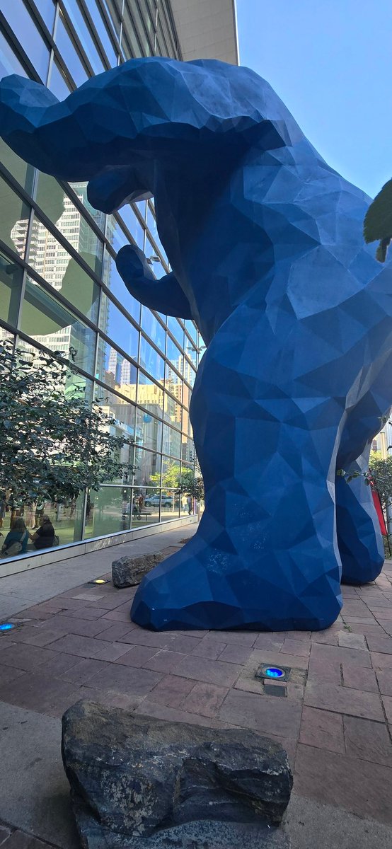 Looks like the Hawthonre Bear came to check out ISTE this year. #ISTELive  <a href="/ISTEofficial/">ISTE</a> <a href="/rspirito11/">Dr. Richard A. Spirito</a>