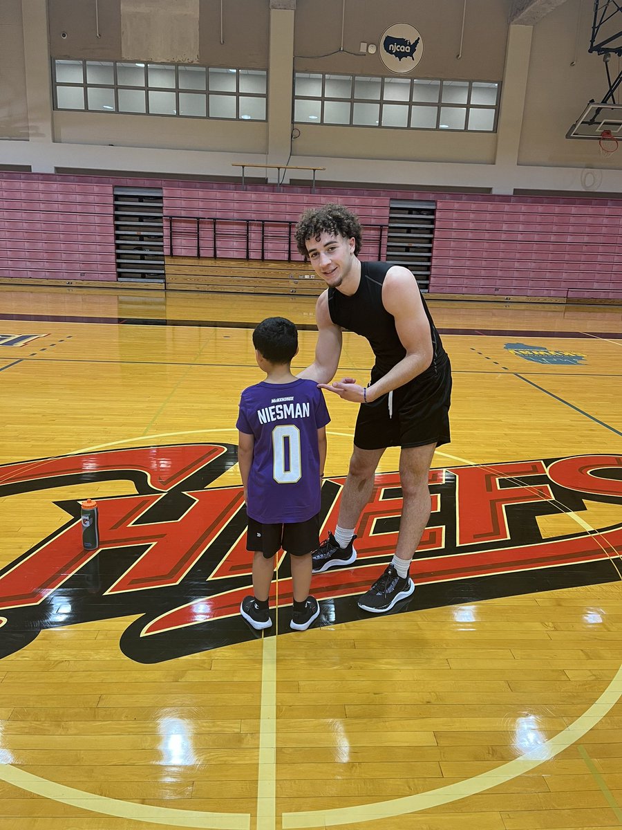 Lance Robinson tweet media