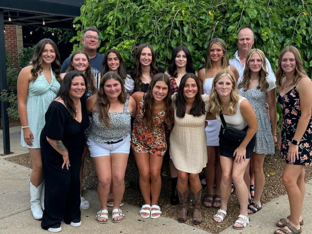 Great weekend down in Nashville. 6-2 on the week finishing as the 18U runner-up! 7 games decided by 3 runs or fewer, and 4 of them by 1 run! Next up, our host tournament in Storm Dayz this weekend starting with 2 on Friday night. 🥎💪😎