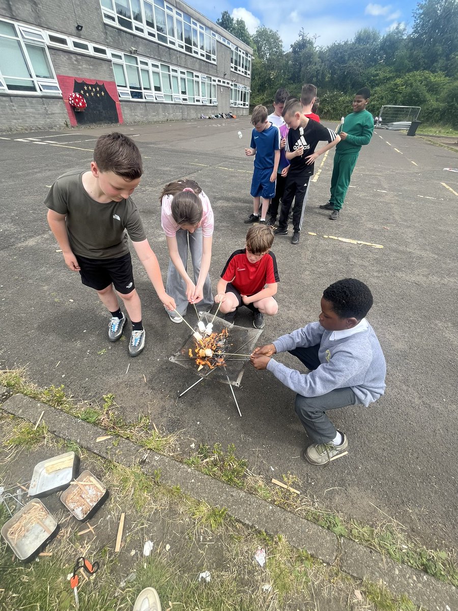 MissMilne4's tweet photo. An amazing fun day @stcharlespais Thank your Mrs Stewart for organising, Room 13 had a blast!! https://t.co/tdlGtowILU