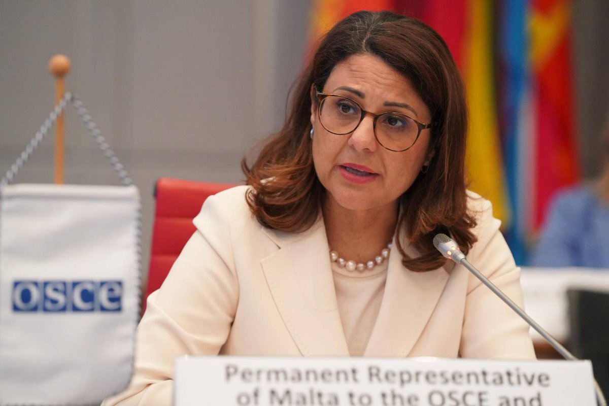 MTatOSCE's tweet photo. 💬 "True respect and tolerance for all can only be achieved when everyone can make their choices freely, regardless of gender, without external pressure or undue expectations." @natmeli
📌 In her opening remarks at #SHDMIII, Ambassador & Chairperson of the Permanent Council @natmeli underscored the importance of promoting tolerance and non-discrimination through a gender lens, emphasizing the significant role of #women and #girls in these efforts.
#StrengtheningResilience #EnhancingSecurity
1/2