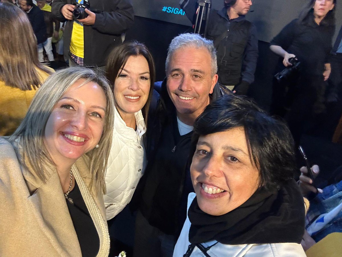 LourdesRapalin's tweet photo. Tuvimos un gran cierre de campaña, en Canelones !
El domingo tu forma de acompañarnos, es con la #Lista400 con #Lista424 https://t.co/PTfIl3twa5
