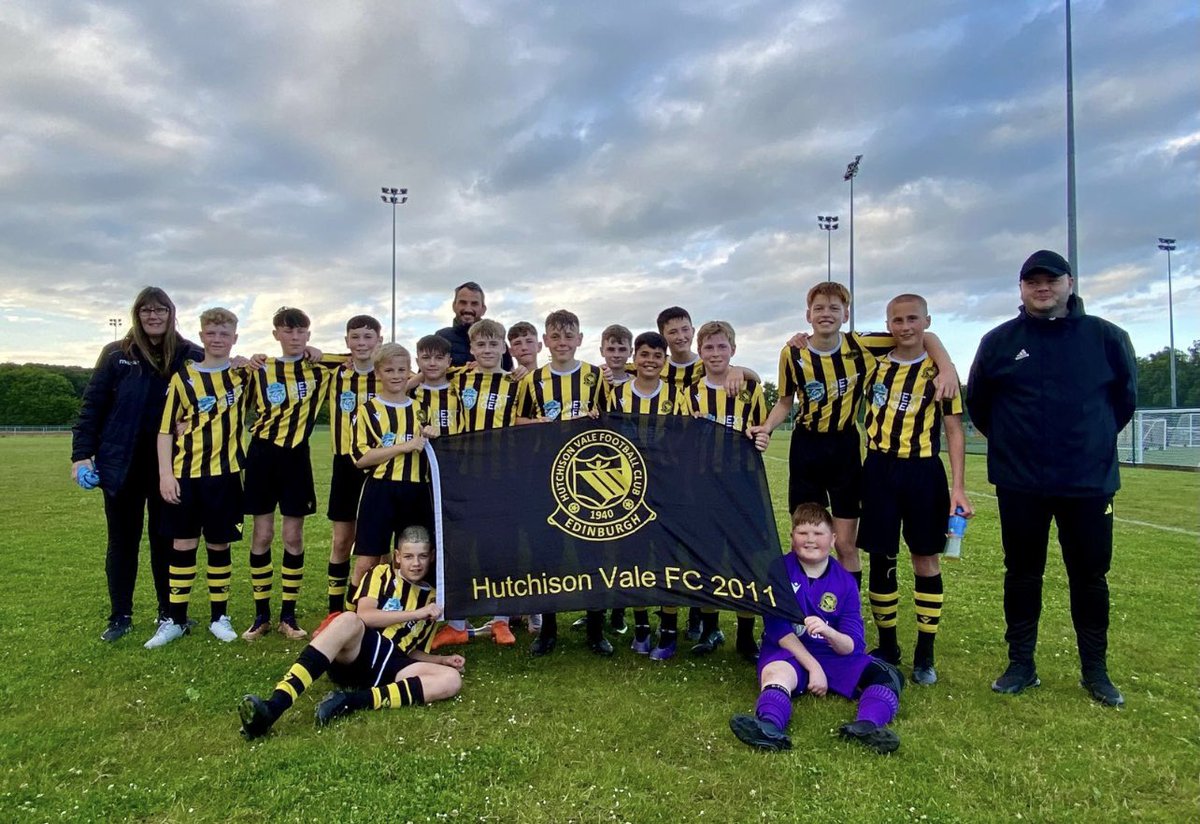 Hutchie_Vale's tweet photo. 🏆Hutchie U13’s - League Champions🏆
Please see the article 👇 on our U13s who have clinched the Division 1 league title 🥇
#welldone #hardwork #determination #commitment #TheHutchieWay #SERYFA https://t.co/jJaHqpzo4R