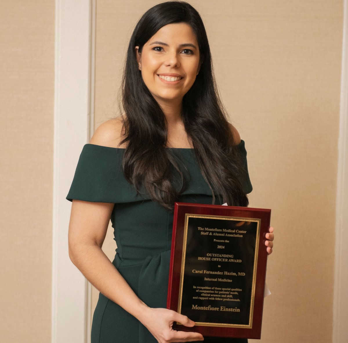Montefiore Einstein Department of Medicine (@einsteindeptmed) on Twitter photo Congratulations to <a href="/CFernandezHazim/">Carol Fernandez Hazim, MD</a>, outgoing chief resident <a href="/MonteWakeIM/">Montefiore Wakefield IM Residency Program</a>. Carol was inspired to pursue medicine after volunteering for medical missions growing up in the Dominican Republic. Read about her journey: einsteinmed.edu/departments/me… Congratulations to <a href="/CFernandezHazim/">Carol Fernandez Hazim, MD</a>, outgoing chief resident <a href="/MonteWakeIM/">Montefiore Wakefield IM Residency Program</a>. Carol was inspired to pursue medicine after volunteering for medical missions growing up in the Dominican Republic. Read about her journey: einsteinmed.edu/departments/me…