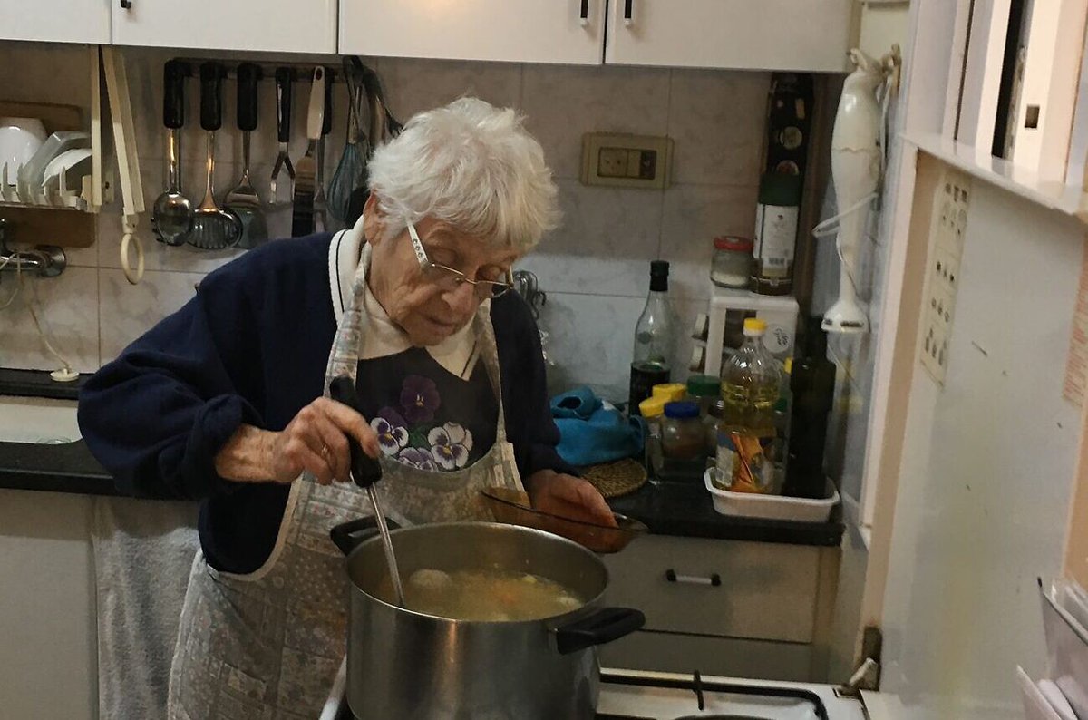 israelnewspulse's tweet image. 📢 Cleared for publication:

84 year old Ditza Heiman has been identified as the hostage who was held captive by a terrorist UNRWA teacher in the Gaza Strip for over 50 days. 

In a significant lawsuit filed against UNRWA and revealed by Ynet, Heiman stated, "The terrorist who…