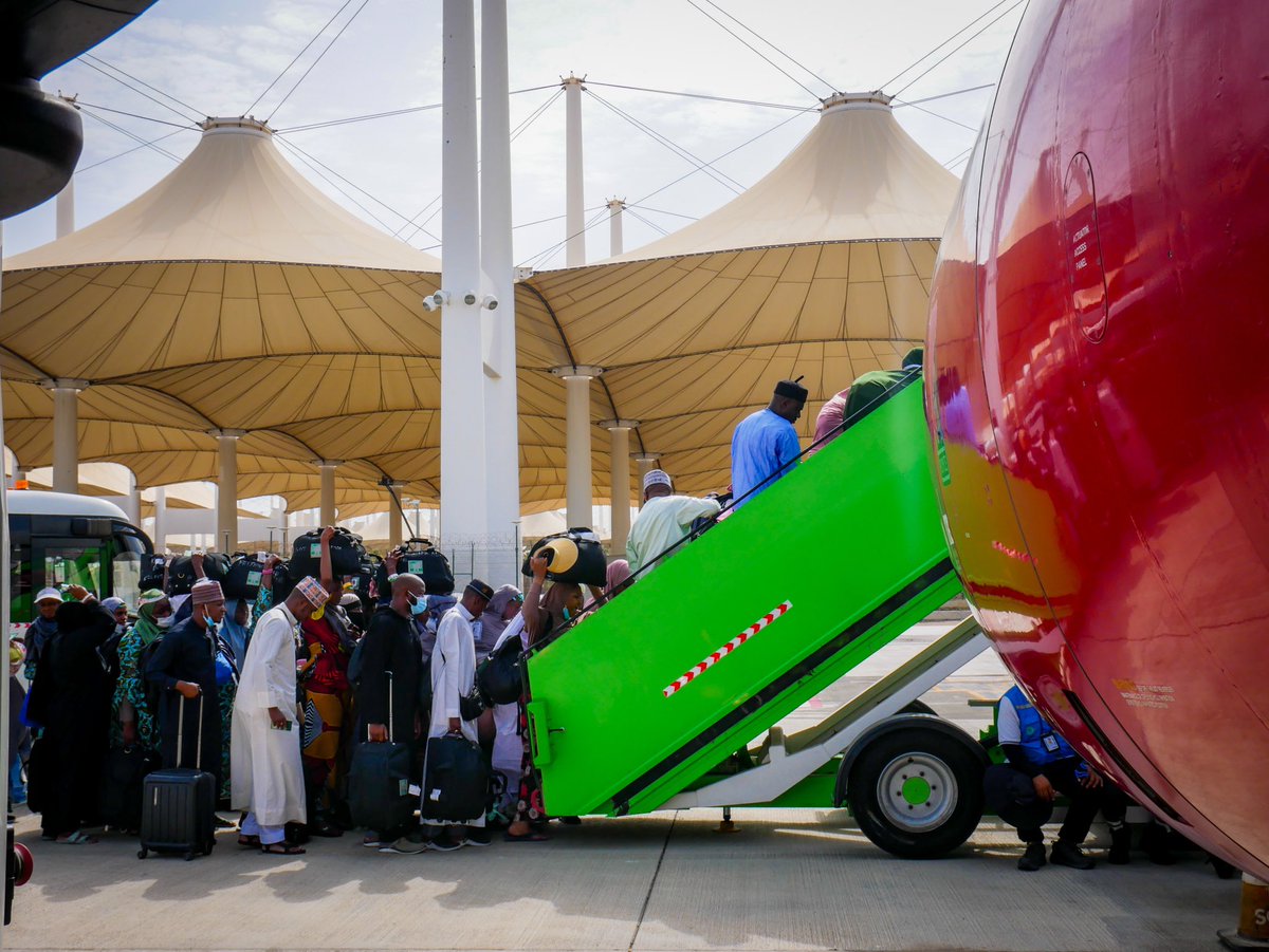 AzmanAir - #LetsFlyAzmanAir tweet media