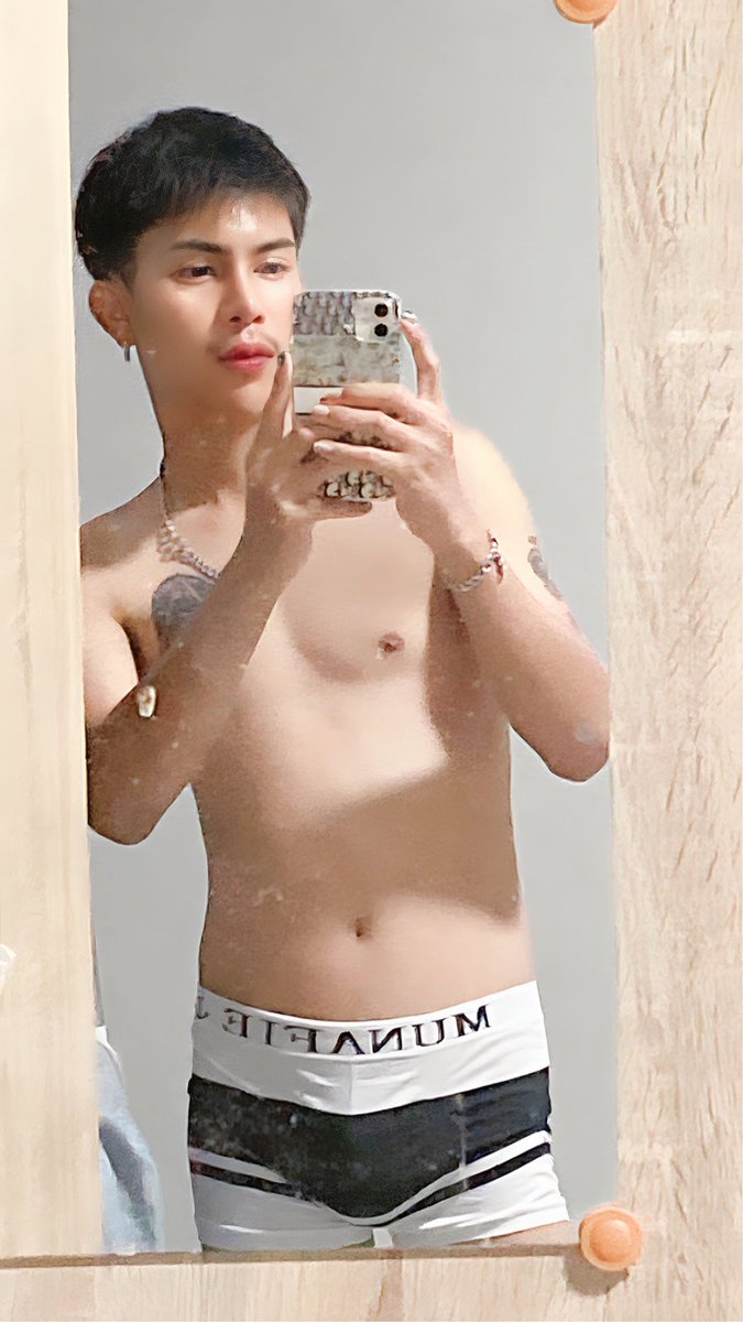 joeyphit's tweet photo. 💦💦 https://t.co/APRnrzqxmY