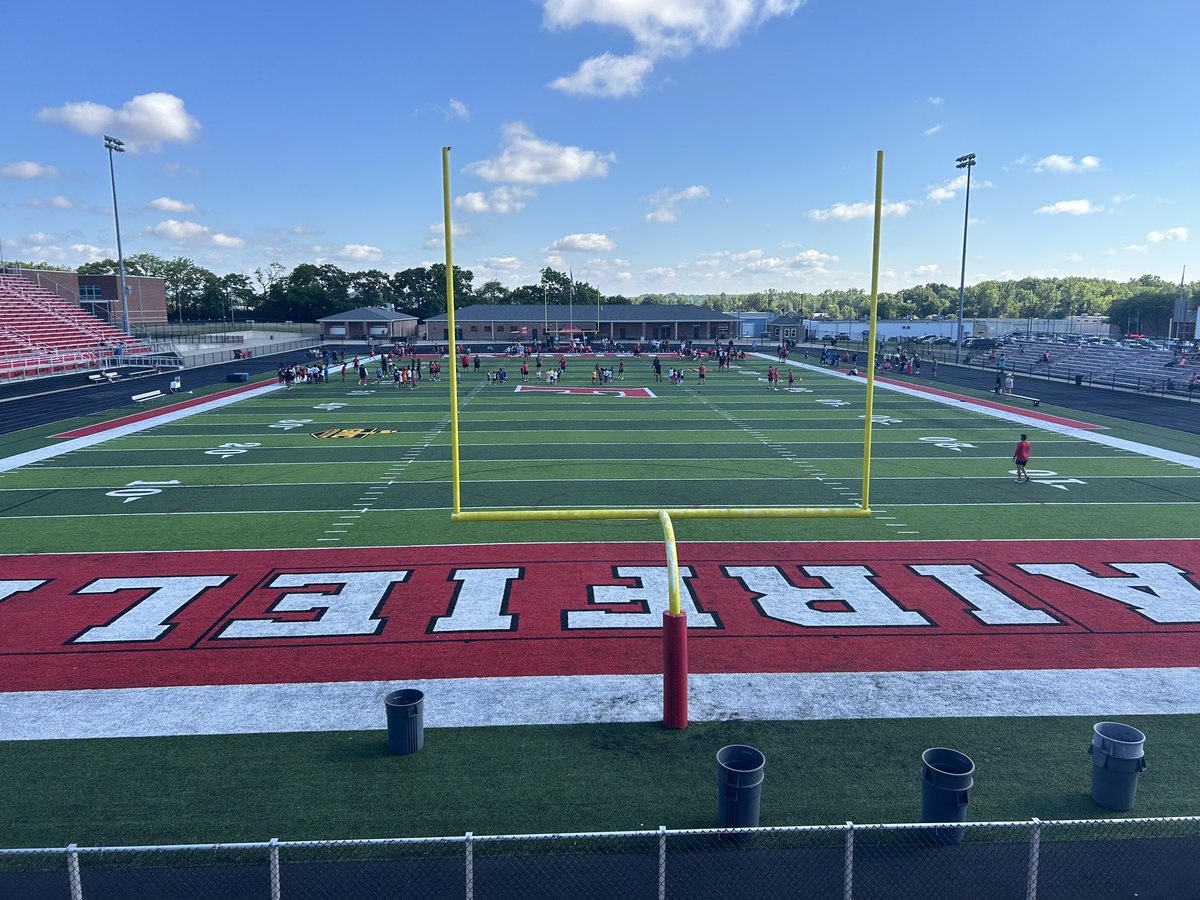 coachjkrause's tweet photo. What a fantastic day for Fairfield Football Camp! Day 1 is in the books. 
#FTB https://t.co/ArWABmOaaY