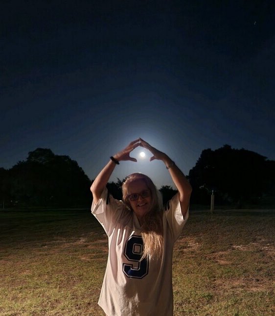 sheree42707426's tweet photo. #SkyhawkPride #SkyhawkSummer #WatchingTheSunset #SummerSolsticeStrawberryMoon https://t.co/Ui1CKzuWCi