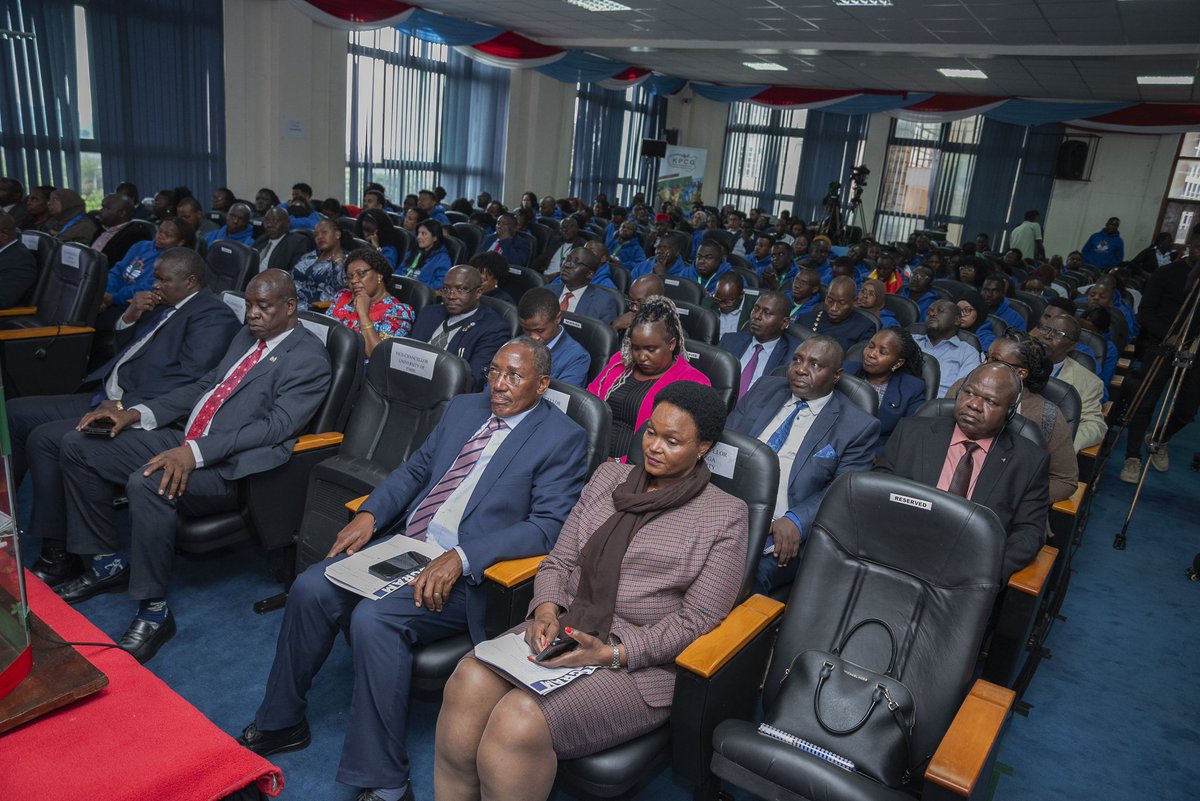 _pjgwumapan's tweet photo. #NSSCJ4 symposium highlights crucial role of young people demanding climate justice & accountability. Let's unite for a better tomorrow!
#PACJA1 #CHUKAUNIVERSITY
#ClimateJustice #KPCG #MeruUniversity #EmbuUniversity #KirinyagaUniversity #TharakaUniversity https://t.co/PlhExQ7pqi
